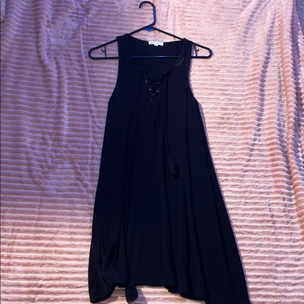 Black mid dress